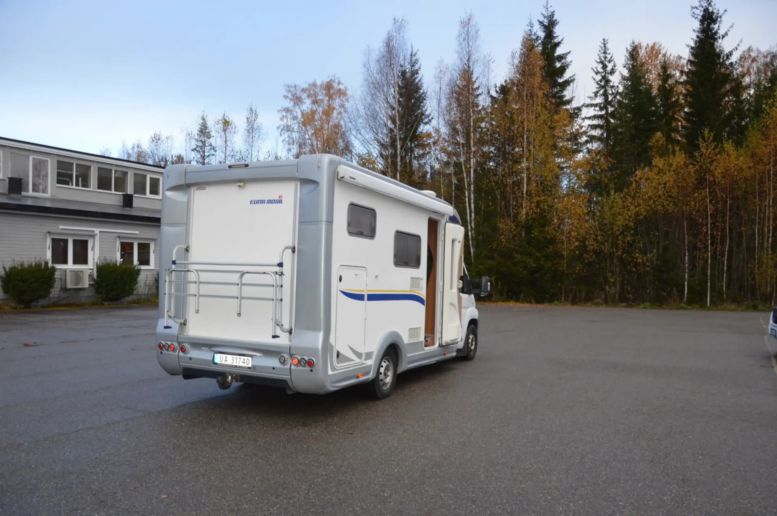 
								Eura Mobil Terrestra 660 HB full									