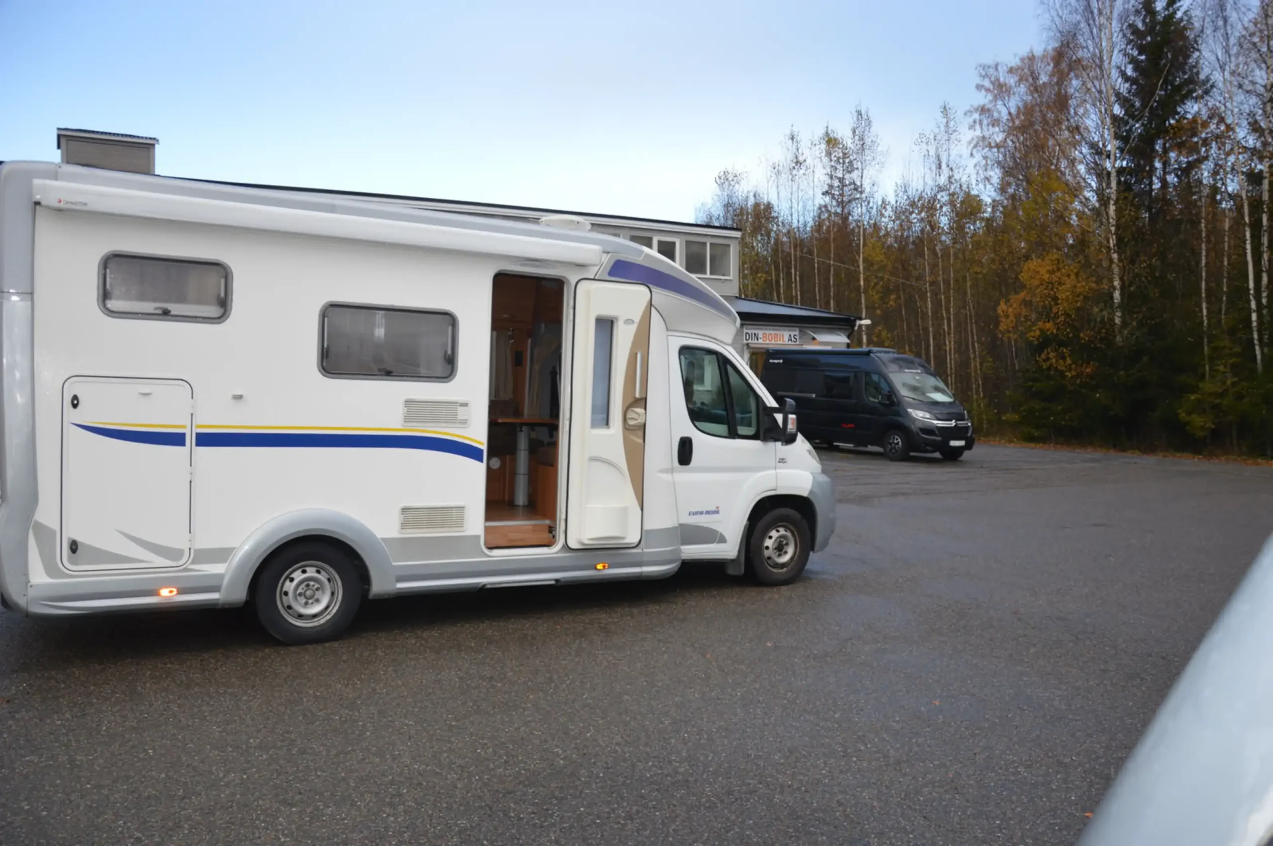 
								Eura Mobil Terrestra 660 HB full									