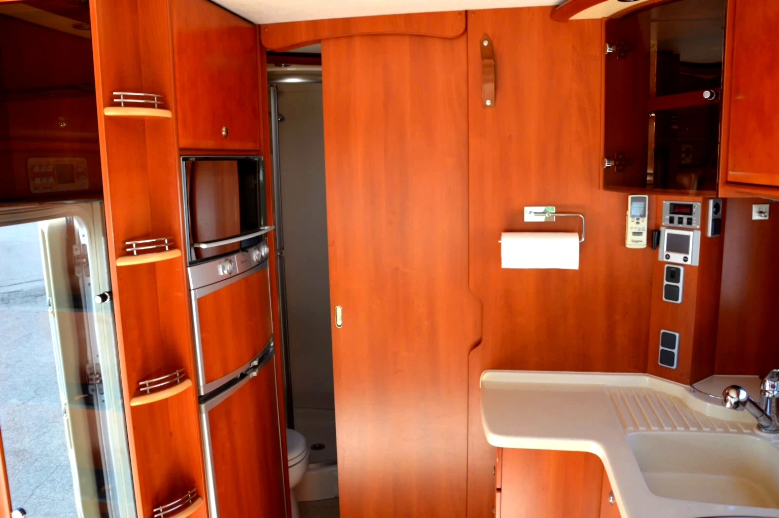 
								Concorde Carisma I790H full									