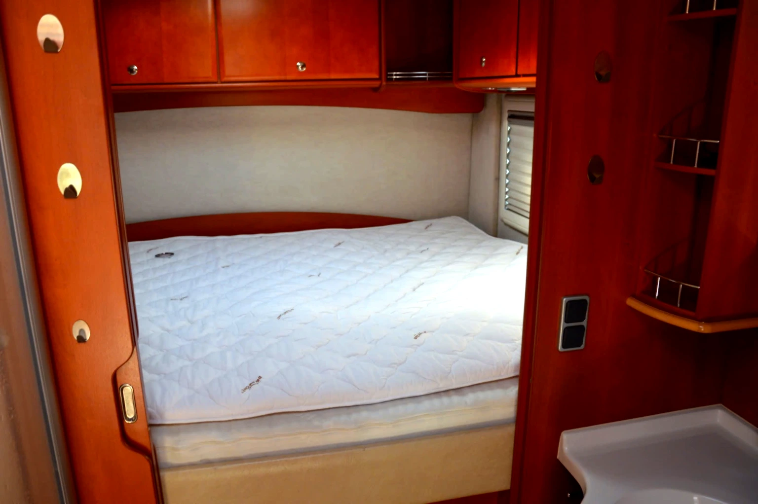 
								Concorde Carisma I790H full									